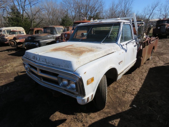 GMC Pickup with flatbed