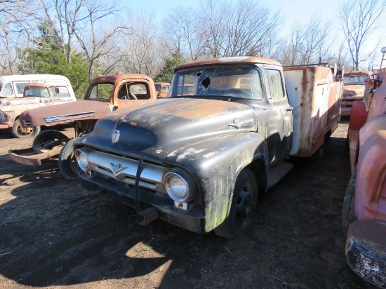 1953 Ford F2 Truck