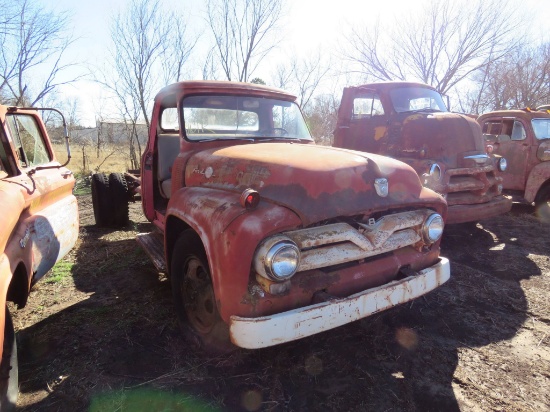 Ford F600 Truck