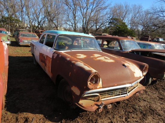 1956 Ford Mainline 2dr Post
