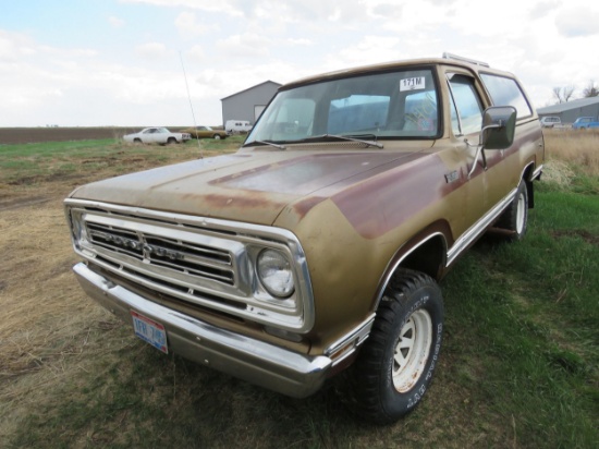 1976 Plymouth Trailer Duster