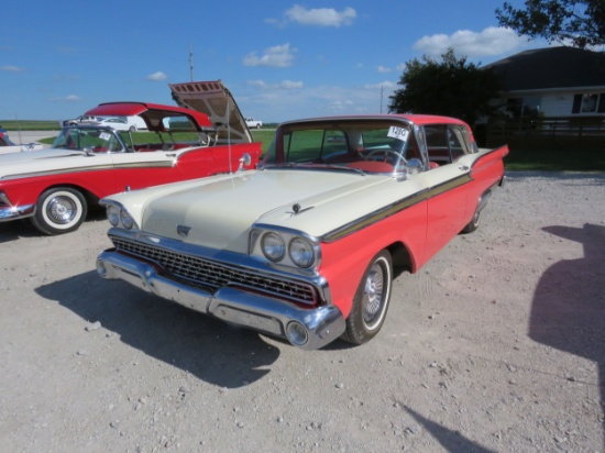 1959 Ford Galaxie 2dr HT