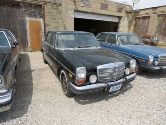 1973 Mercedes 280 4dr Sedan