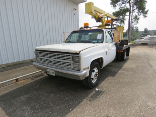 1984 Chevrolet C30 Boom Truck