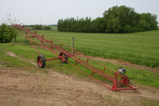 Portable 28ft Bale Elevator with new electric Motor