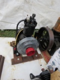 Briggs & Stratton Slant Fin Stationary Engine