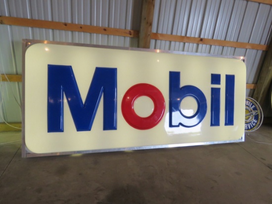 MOBIL LIGHTED SIGN