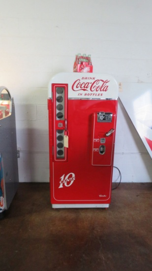 Coca Cola Vendo Model 81B Vending machine