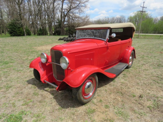 1932 FORD FIBERGLASS 4DR PHAETON STREETROD