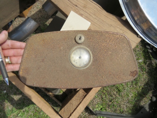 1933 FORD GLOVEBOX DOOR WITH CLOCK