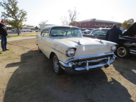 1957 CHEVROLET BEL AIR 2DR HT