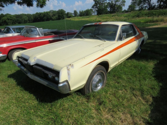 1967 Mercury Cougar XR7
