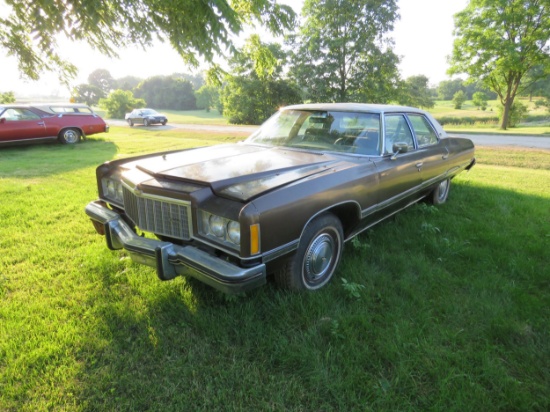 1974 Chevrolet Caprice Classic 4dr Sedan