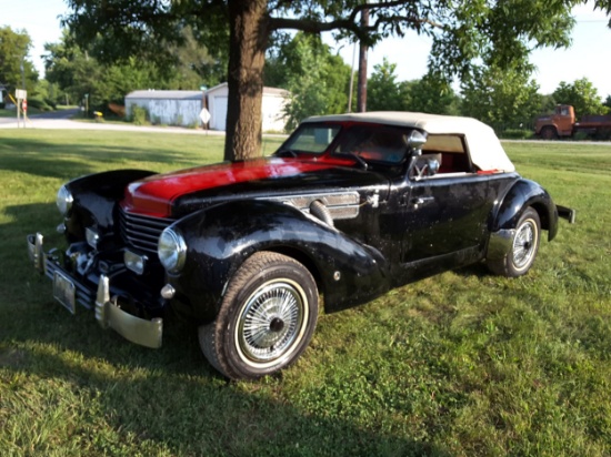 1970 Cord Roadster Replica