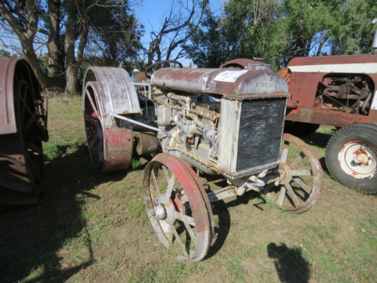 Fordson tractor for restore