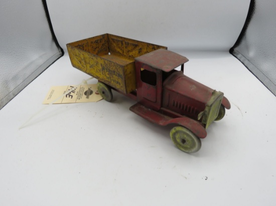 1920's Metal Craft Toy Truck
