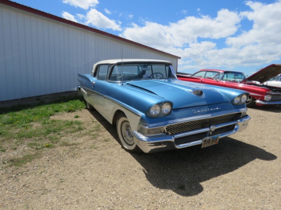 1958 Ford Fairlane 500 Skyliner Retractable Hardtop