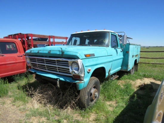 1970's Ford F350 Service Truck