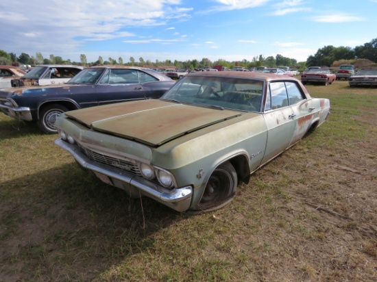 1965 Chevrolet Impala 4dr Sedan