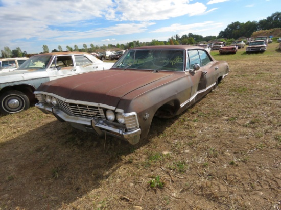 Chevrolet Impala 4dr Sedan for parts