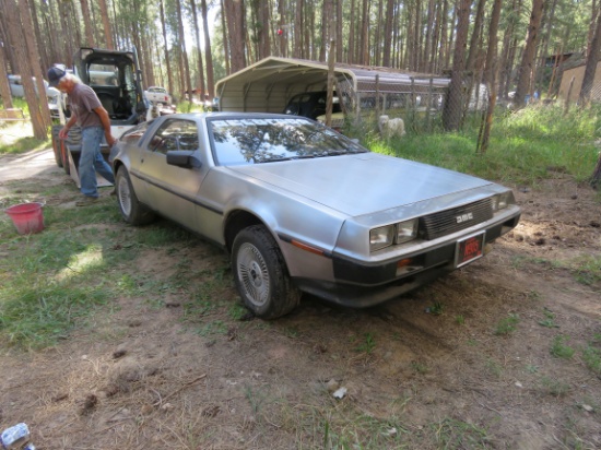 1981 DeLorean Coupe