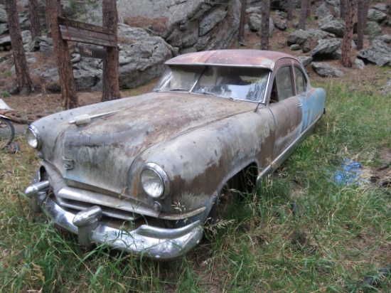 1951 Kaiser 2dr Sedan