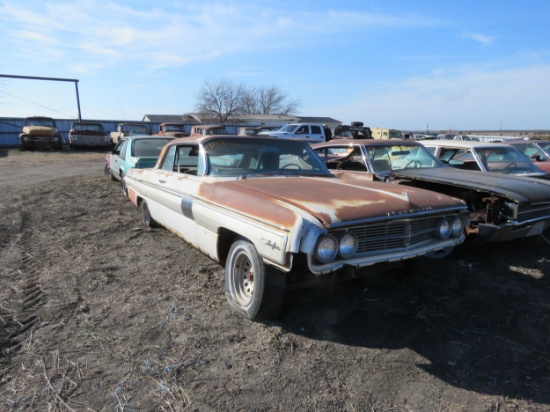 1962 Oldsmobile Starfire 2dr HT