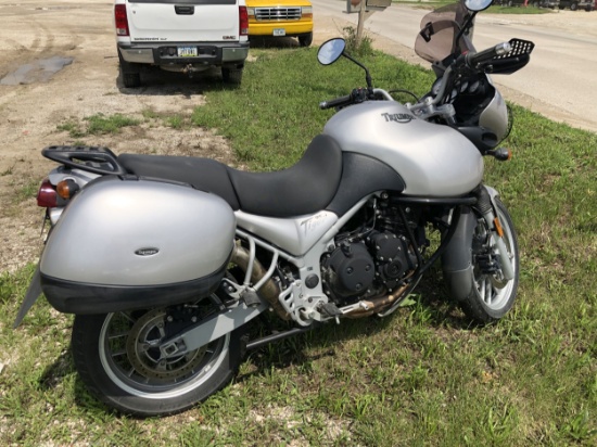 2004 TRIUMPH TIGER 955I