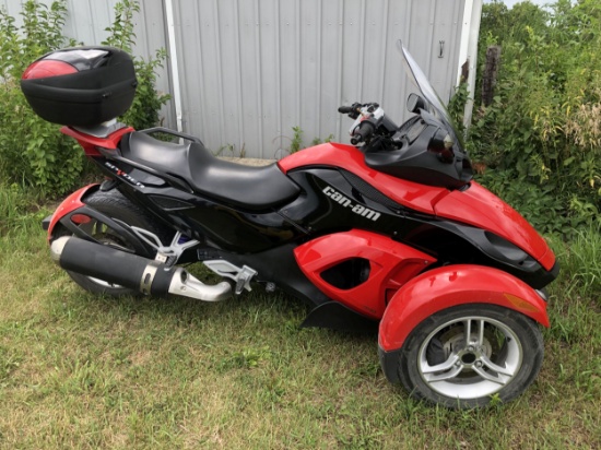 2009 CAN AM SPYDER