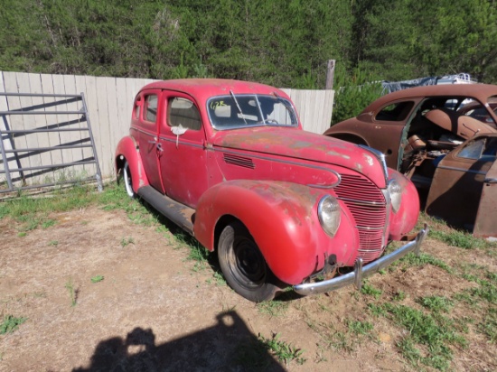 1939 Ford 4dr Suicide Sedan
