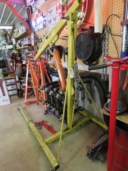 Century 8 Ton Cherry Pickup with Attachment