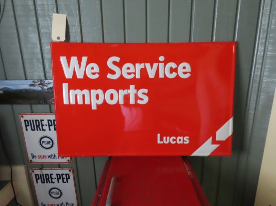 Lucus Service Sign