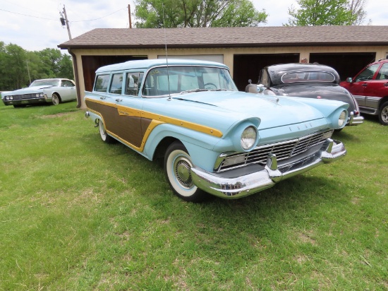 1957 Ford Country Squire 4dr Wagon