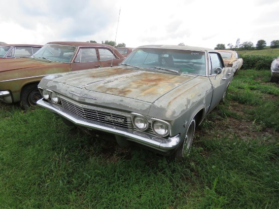1965 Chevrolet Impala 4dr HT