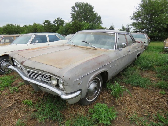 1966 Chevrolet Impala 4dr Sedan
