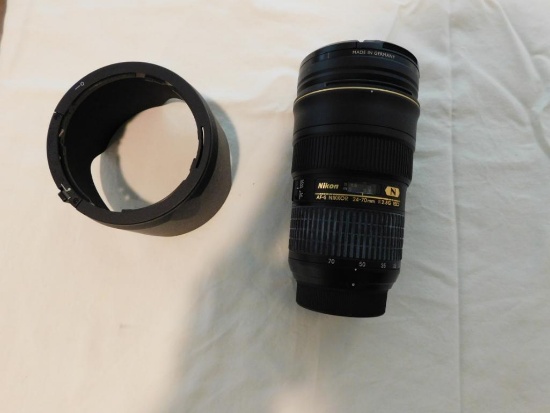 Nikon AF-S Nikkor 24-70mm 1:2.8G ED Lens
