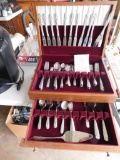 Faberware flatware set and case