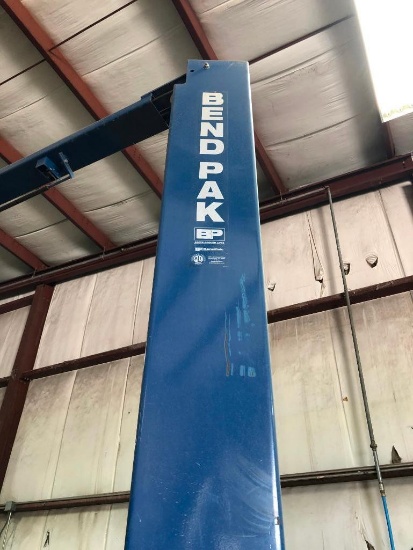BendPak Above Ground 10,000 lbs Capacity Lift