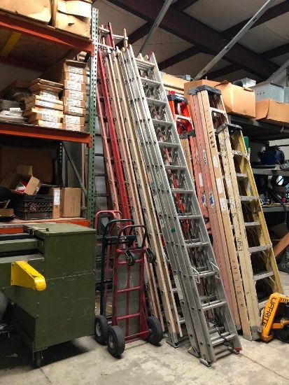 L Fiberglass Extension Ladder