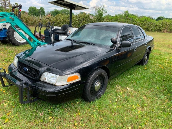 2006 Ford Crown Victoria Passenger Car, VIN # 2FAFP71W56X126954