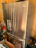 LG French Door Refrigerator (doesn't work)