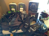 Misc sports equipment (helmets, sport bag, etc)