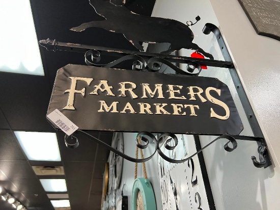 Farmers Market Street Sign