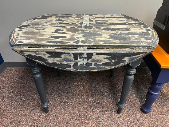 Distressed Drop Leaf Table