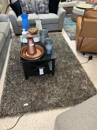 Illusion 5' x 6' Area Rug (Rug Only)