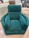 Radius Powerless Recliner (Peacock)