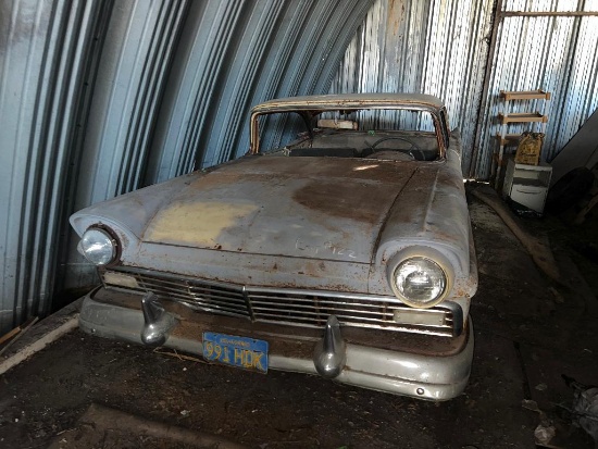 1957 +/- Ford S/N D7LV-102147