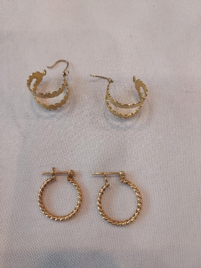 2 Pairs of Gold Earrings (not verified Y 14K)