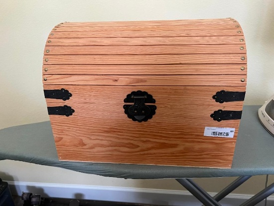 Wooden Treasure Chest. Local Pick Up ONLY for this Item.