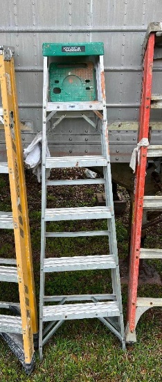 Gorilla 6' Aluminum Step Ladder